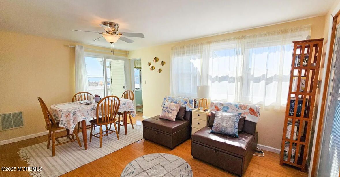 Dining room, Interior, Wood Texture Flooring