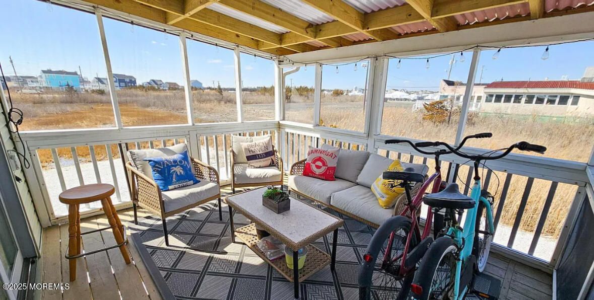 Interior, Living room, Sun Room, Water, Wooden Beams, Wooden Ceilings, Wood Texture Flooring