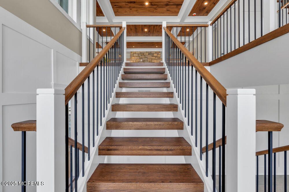 Interior, Recessed Lighting, Wooden Ceilings, Wood Texture Flooring