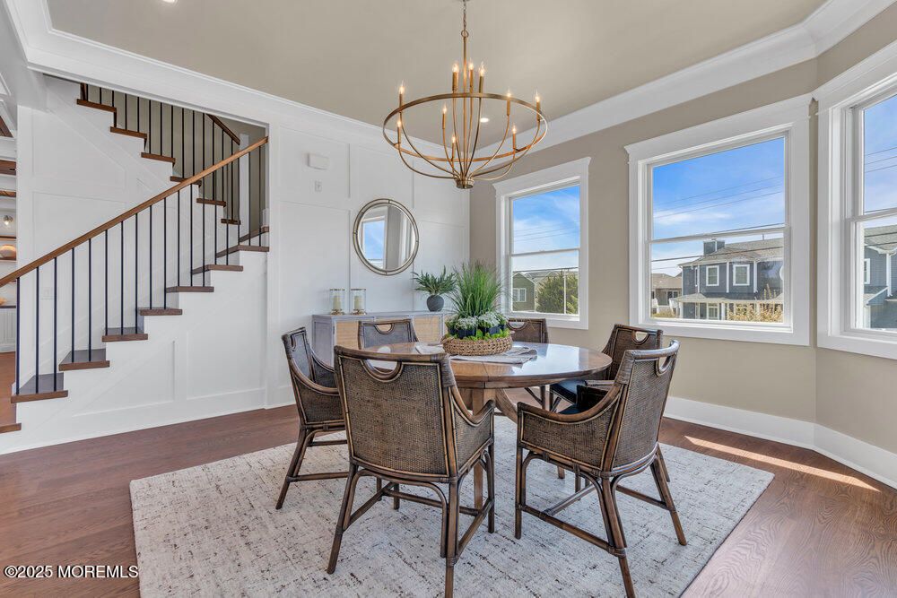 Chandelier, Dining room, Interior, Recessed Lighting, Wood Texture Flooring