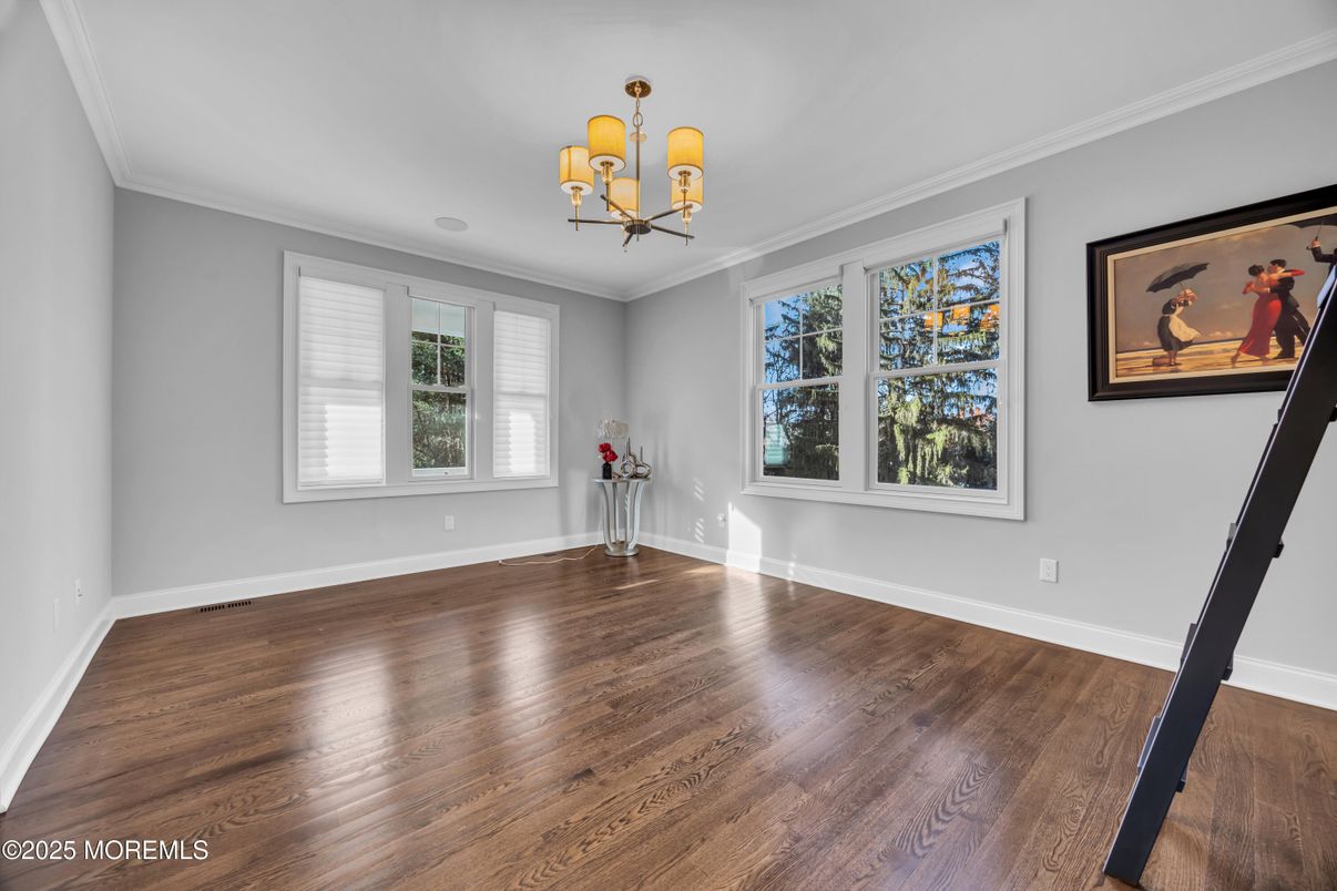 Chandelier, Empty room, Interior, Wood Texture Flooring