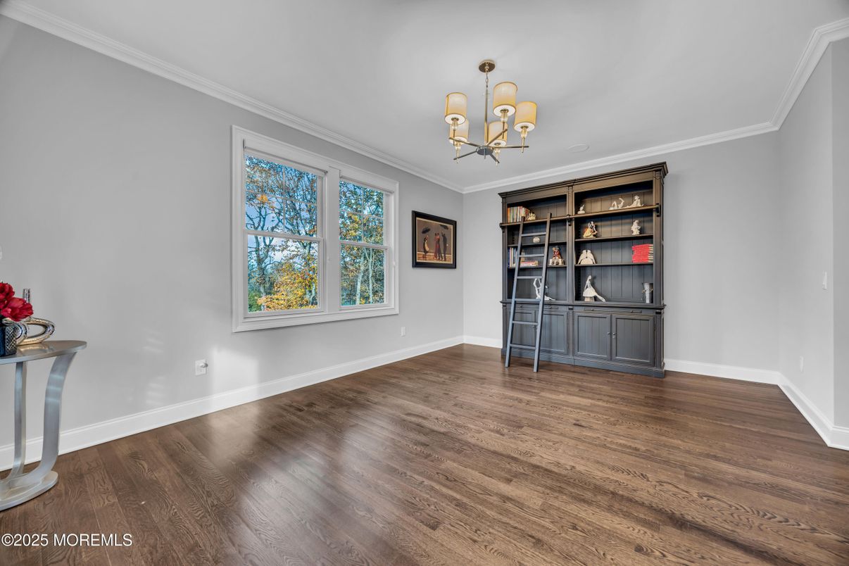 Chandelier, Empty room, Interior, Wood Texture Flooring