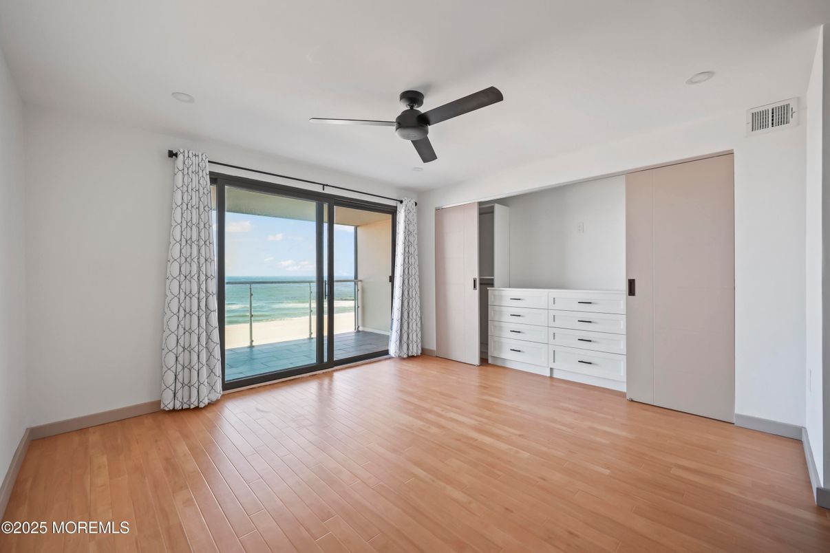 Empty room, Interior, Water, Wood Texture Flooring