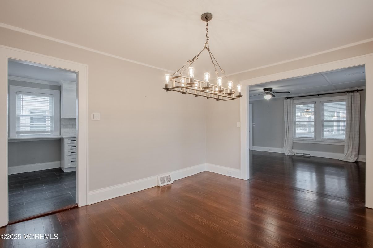 Chandelier, Empty room, Interior, Pendant Lights, Wood Texture Flooring