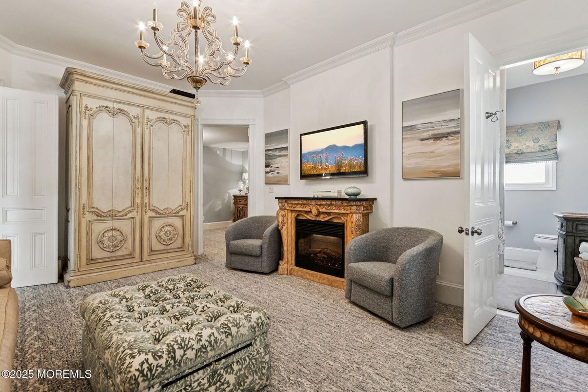 Chandelier, Fireplace, Interior, Living room