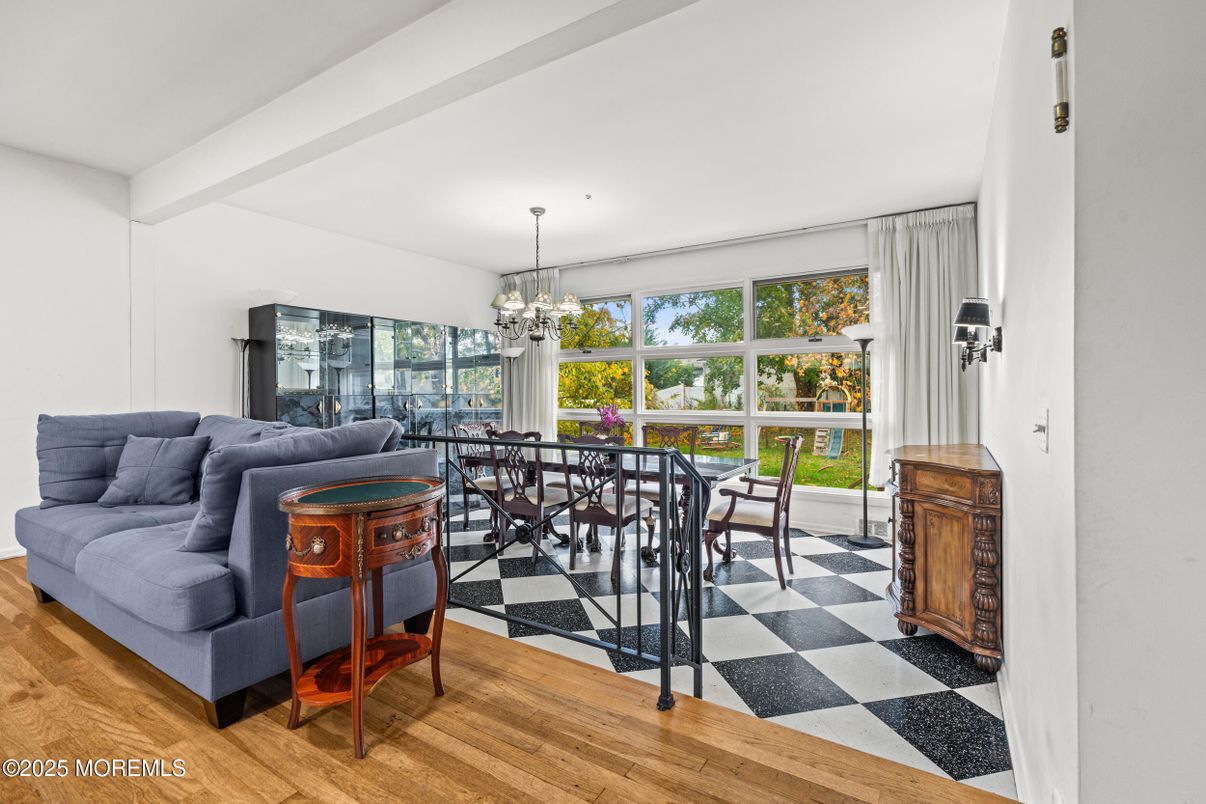 Chandelier, Dining room, Interior, Living room, Wood Texture Flooring