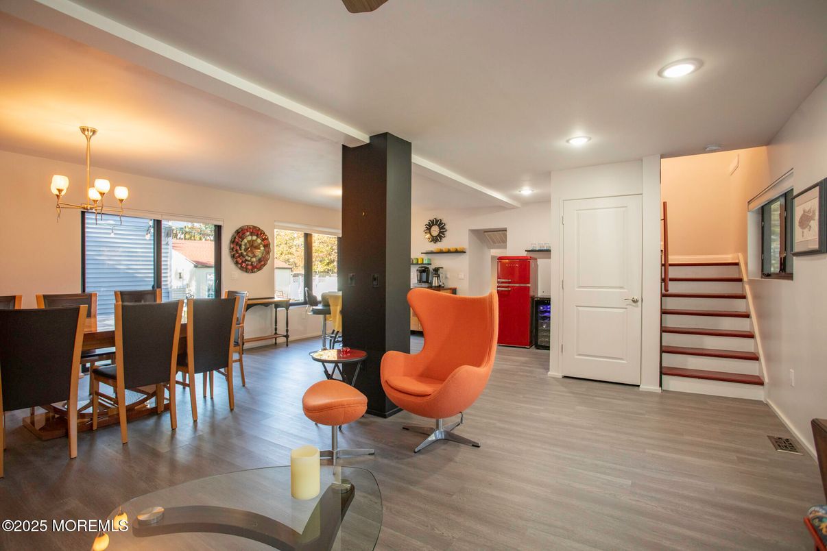 Chandelier, Dining room, Interior, Recessed Lighting, Wood Texture Flooring