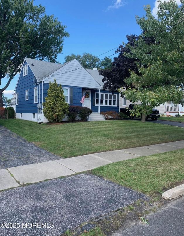Backyard, Exterior, Facade, Cape Cod