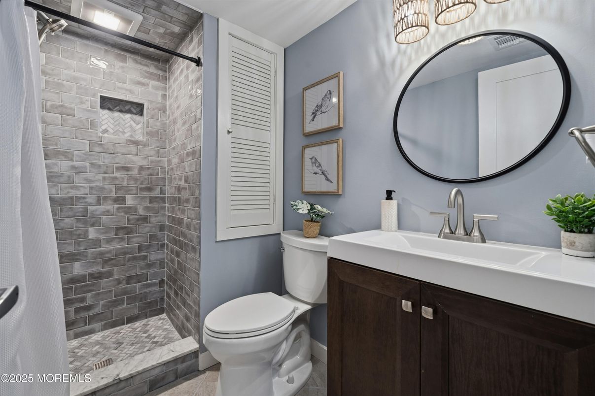 Bathroom, Interior, Stone Walls