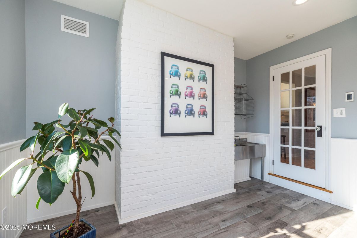 Empty room, Interior, Recessed Lighting, Stone Walls, Wood Texture Flooring
