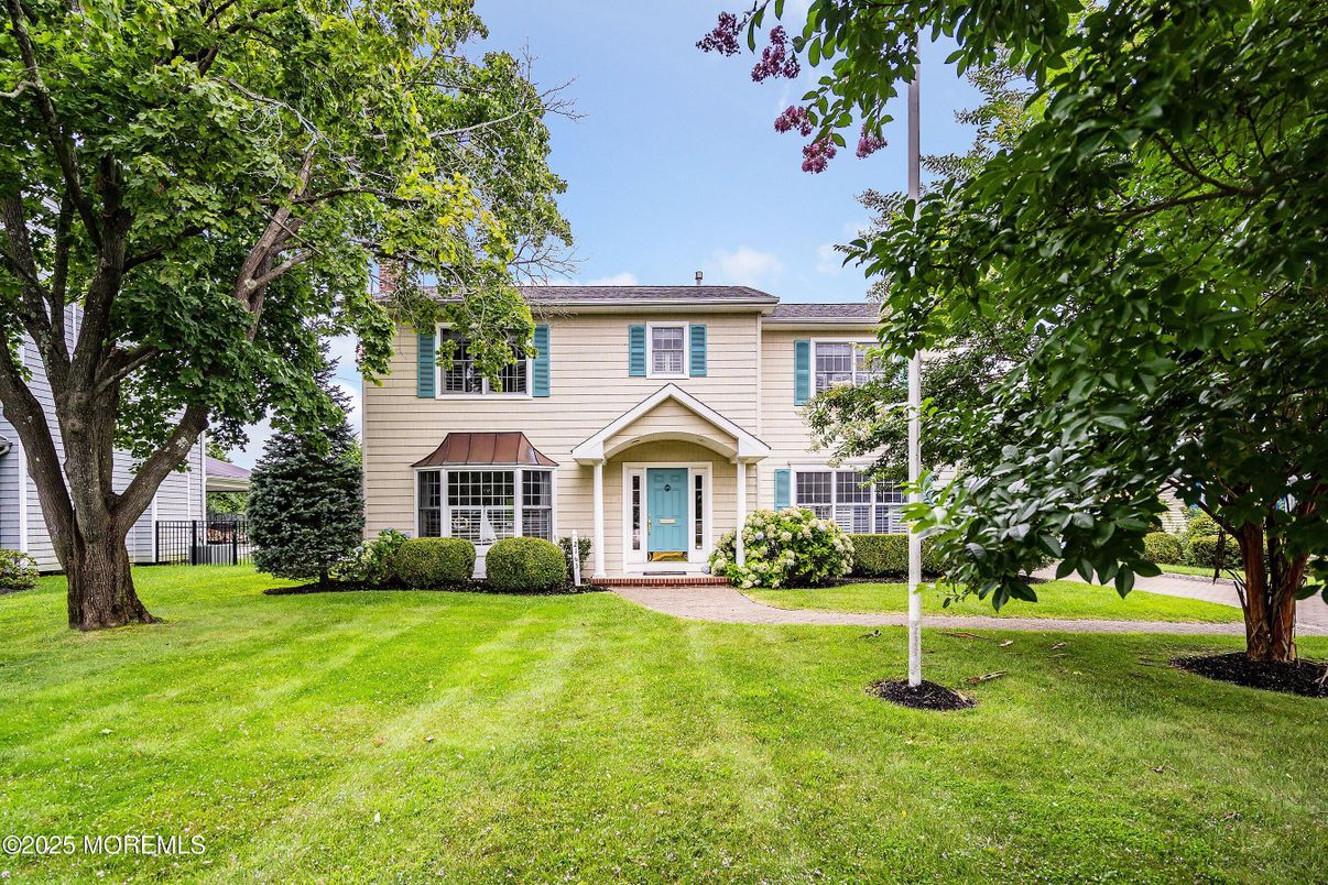 Backyard, Exterior, Facade, Georgian