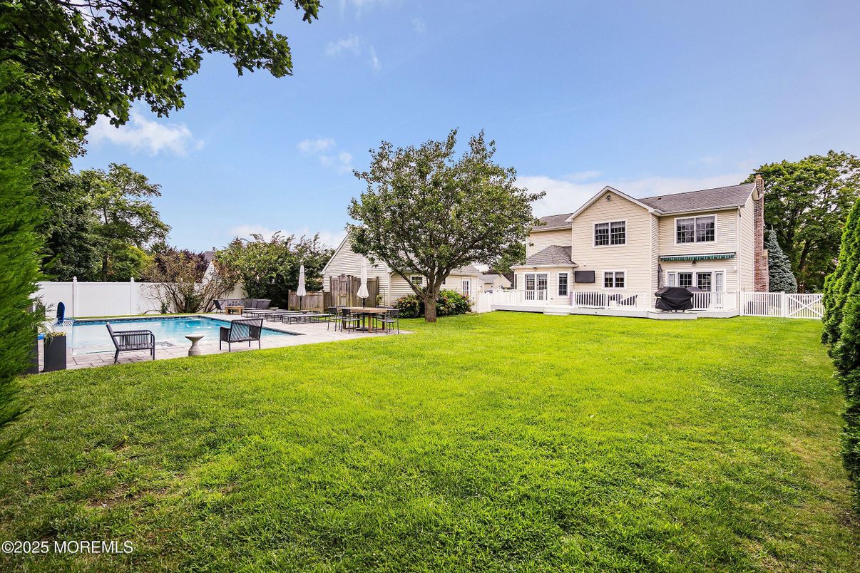 Backyard, Exterior, Pool