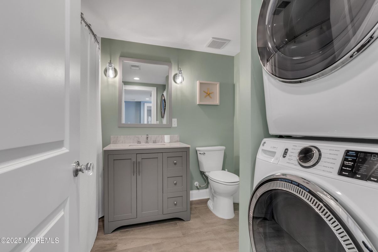 Bathroom, Interior, Washer, Wood Texture Flooring