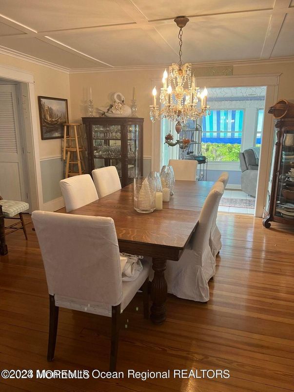 Chandelier, Dining room, Interior, Wood Texture Flooring