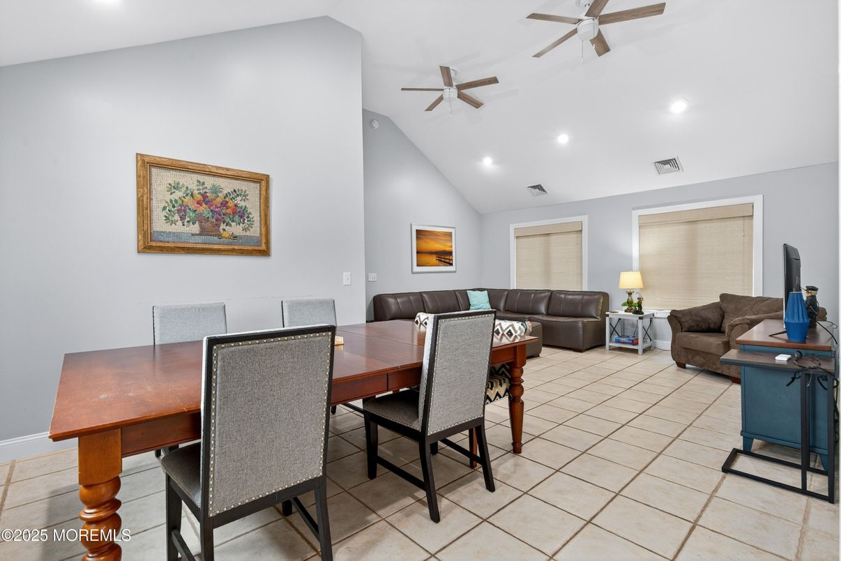 Dining room, Interior, Living room, Recessed Lighting