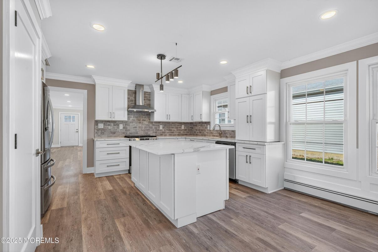 Interior, Kitchen, Pendant Lights, Recessed Lighting, Wood Texture Flooring