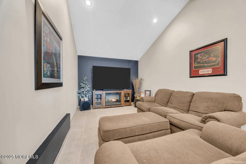 Fireplace, Interior, Living room, Recessed Lighting