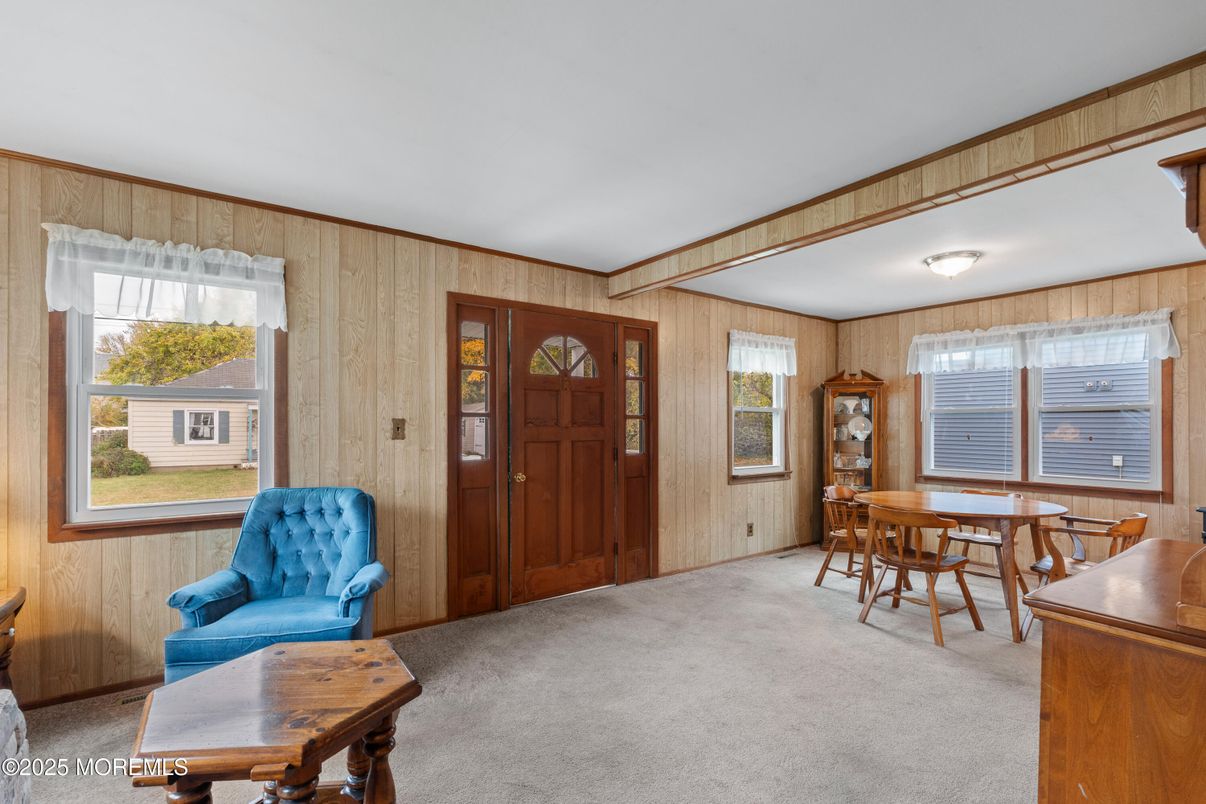 Dining room, Interior
