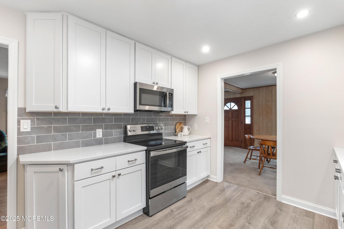 Interior, Kitchen, Recessed Lighting, Wood Texture Flooring