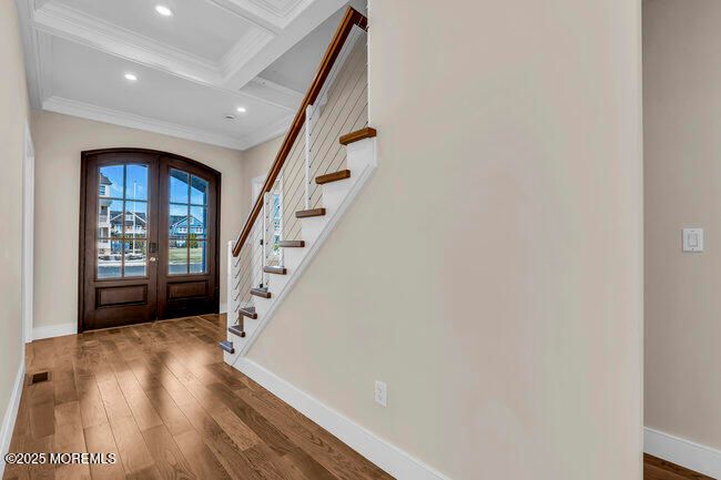 Interior, Recessed Lighting, Wood Texture Flooring