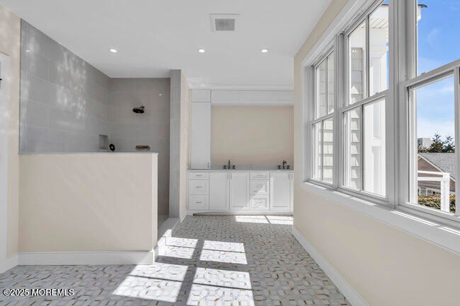 Interior, Recessed Lighting