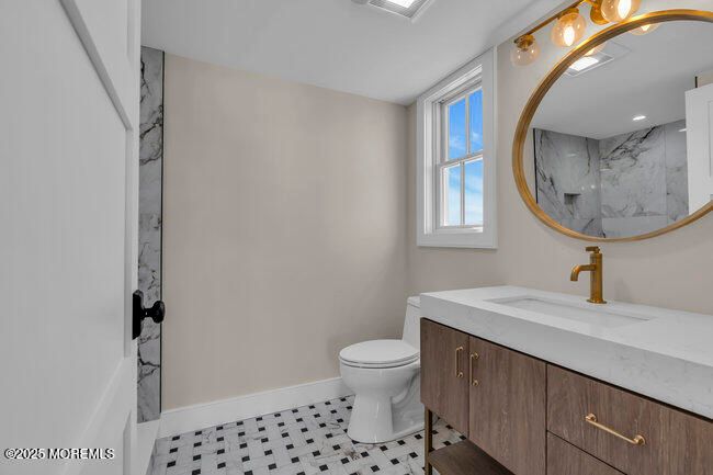 Bathroom, Interior, Marble Walls