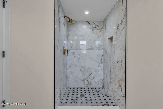 Bathroom, Interior, Marble Walls, Recessed Lighting
