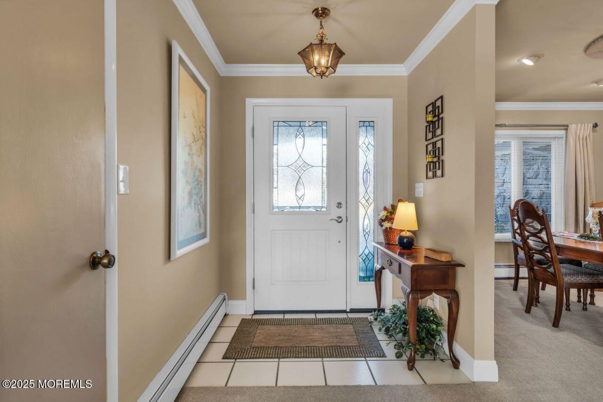 Dining room, Interior, Recessed Lighting