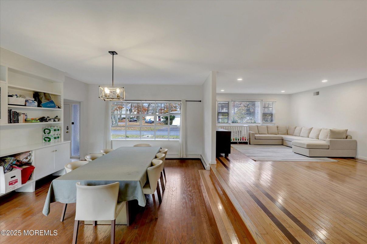Dining room, Interior, Living room, Pendant Lights, Recessed Lighting, Wood Texture Flooring