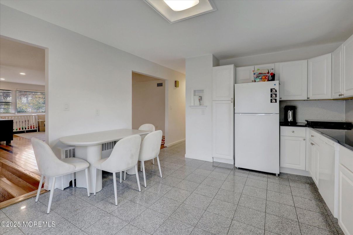 Dining room, Interior, Kitchen, Recessed Lighting