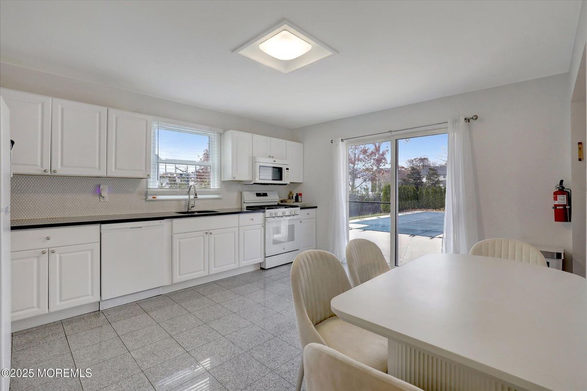 Dining room, Interior, Kitchen