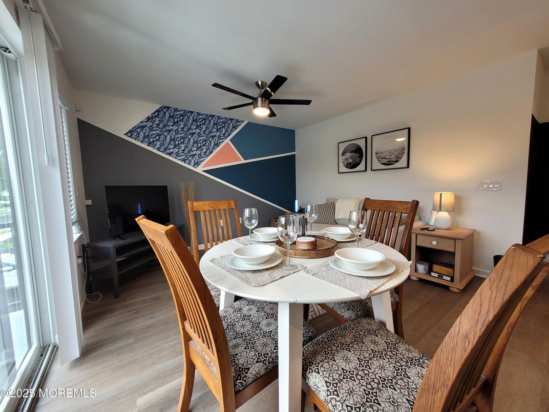 Dining room, Interior, Wood Texture Flooring