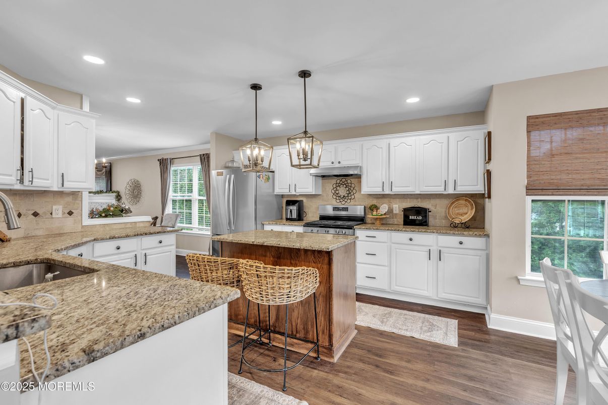 Interior, Kitchen, Pendant Lights, Recessed Lighting, Wood Texture Flooring