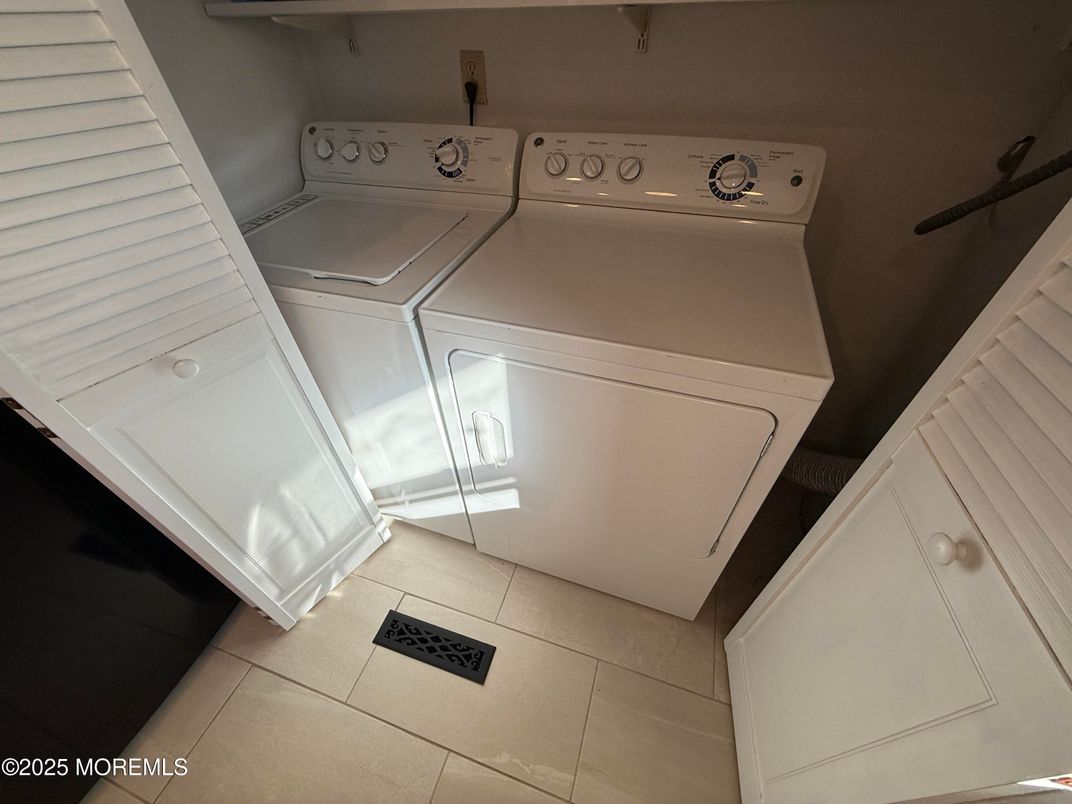 Interior, Utility Closets, Washer