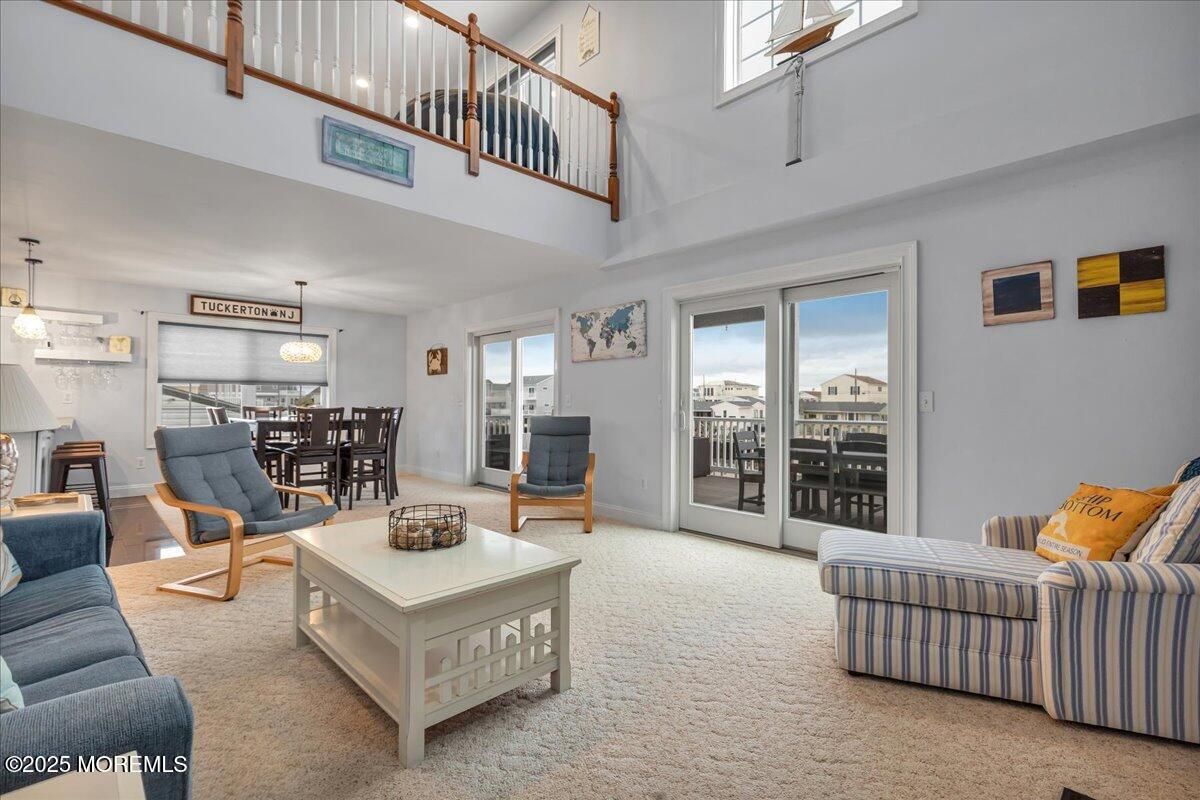 Dining room, Interior, Living room, Pendant Lights