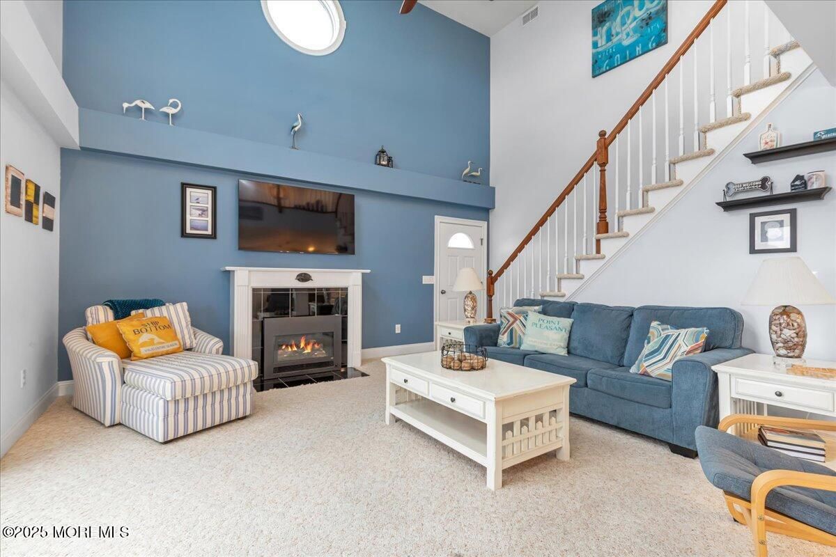 Fireplace, Interior, Living room