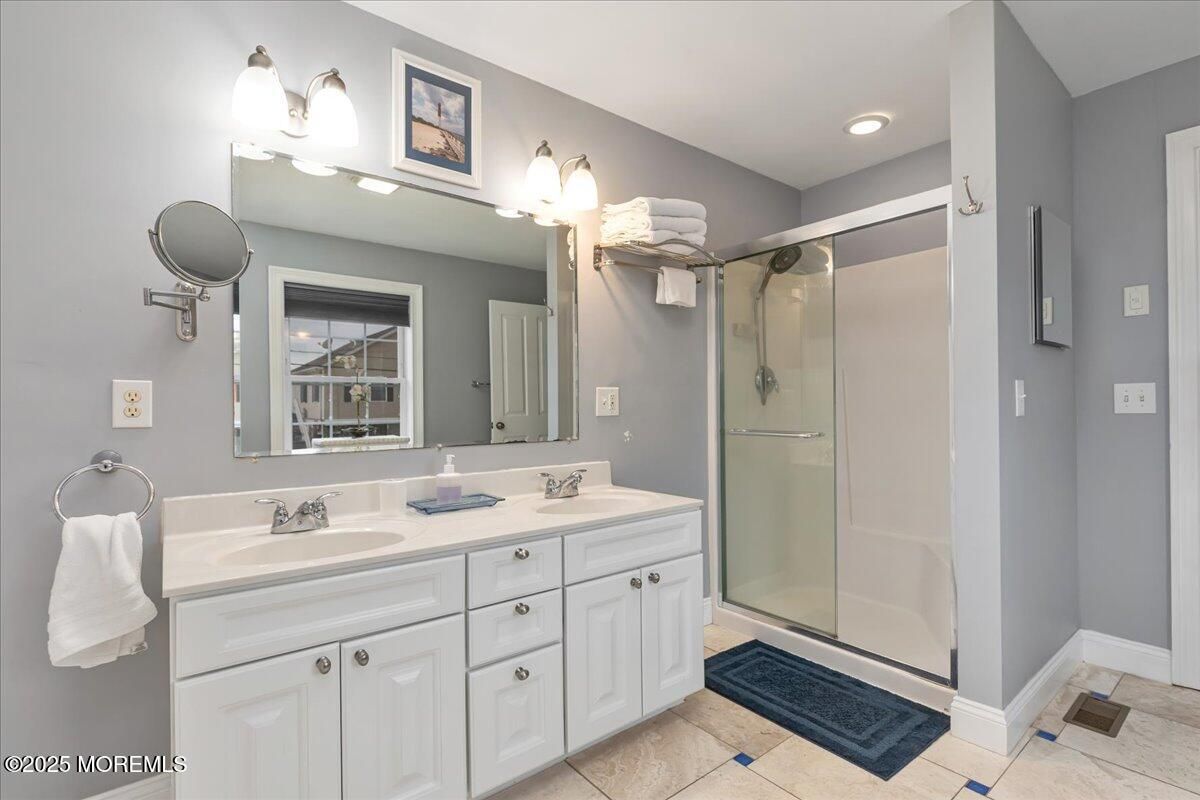 Bathroom, Dual Sink Vanities, Glass Shower, Interior, Recessed Lighting