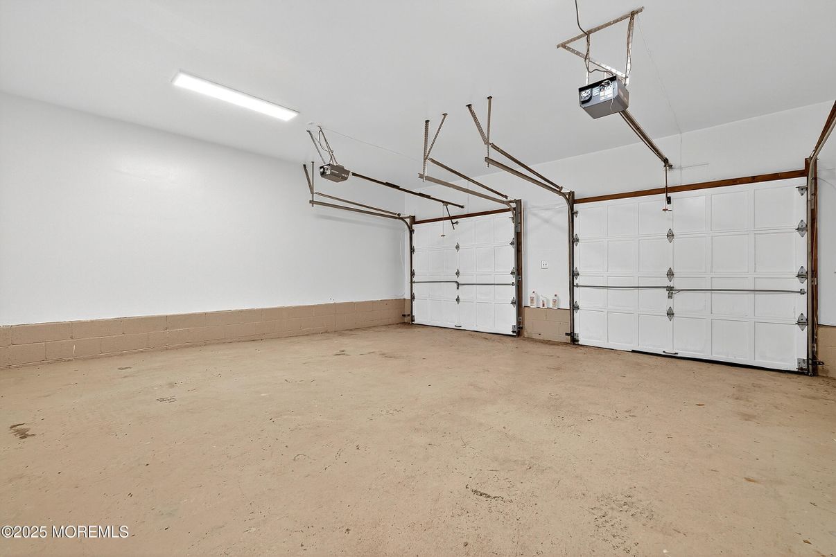 Garage, Interior, Recessed Lighting
