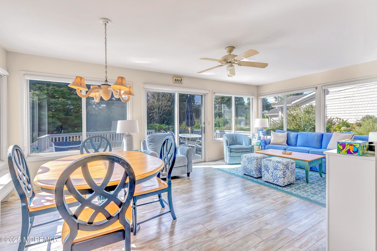 Chandelier, Dining room, Interior, Living room, Sun Room, Wood Texture Flooring