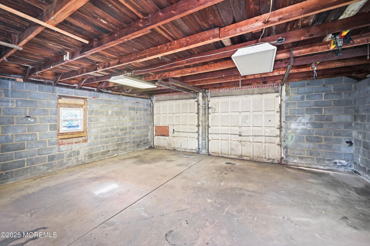 Garage, Interior, Stone Walls, Wooden Beams