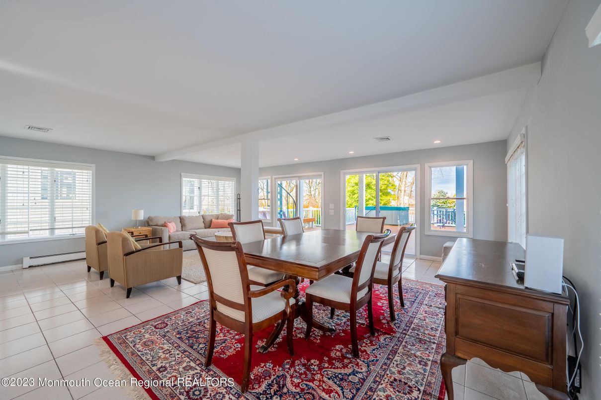 Dining room, Interior, Living room, Recessed Lighting