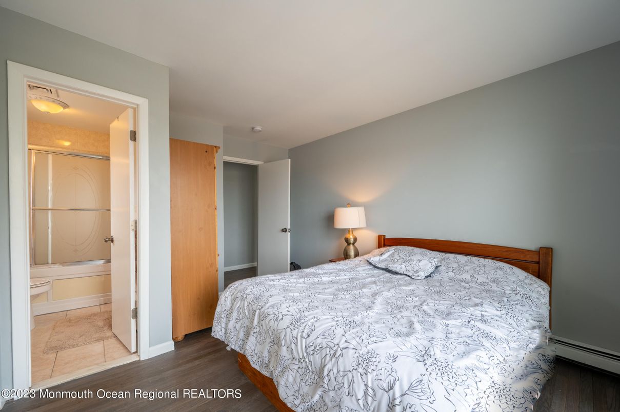 Bathroom, Bedroom, Interior, Wood Texture Flooring