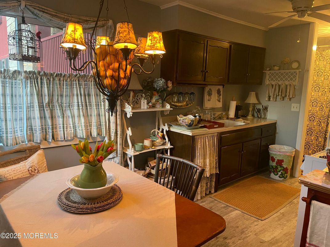 Chandelier, Dining room, Interior, Kitchen, Wood Texture Flooring