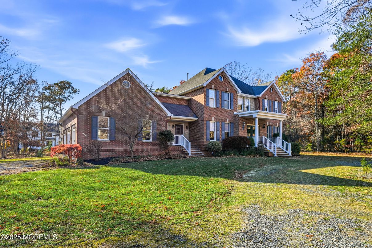 Backyard, Exterior, Facade, Brick Facade, Queen Anne Victorian