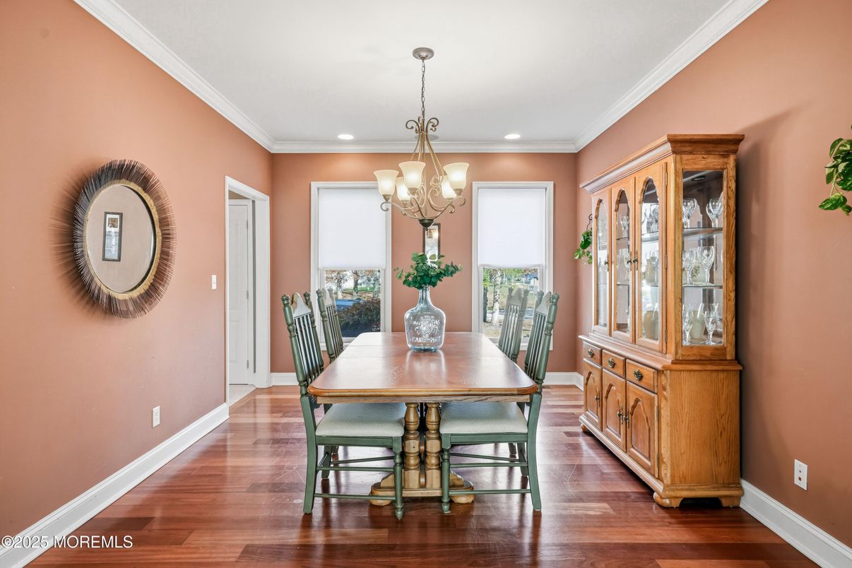 Chandelier, Dining room, Interior, Recessed Lighting, Wood Texture Flooring