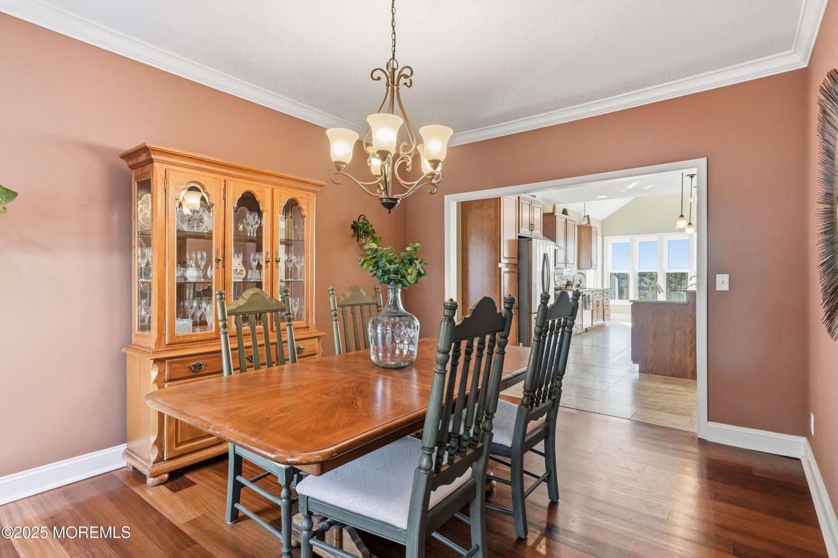 Chandelier, Dining room, Interior, Pendant Lights, Wood Texture Flooring