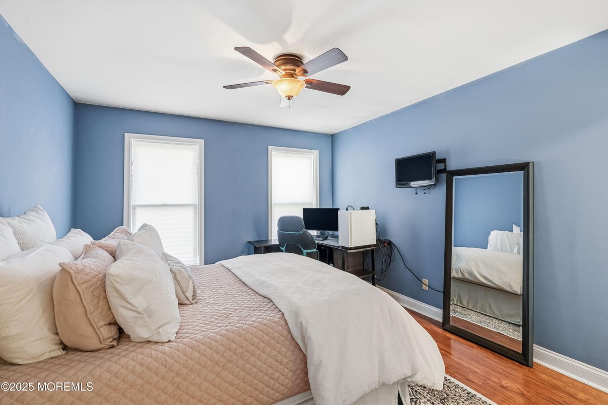 Bedroom, Home Office, Interior, Wood Texture Flooring