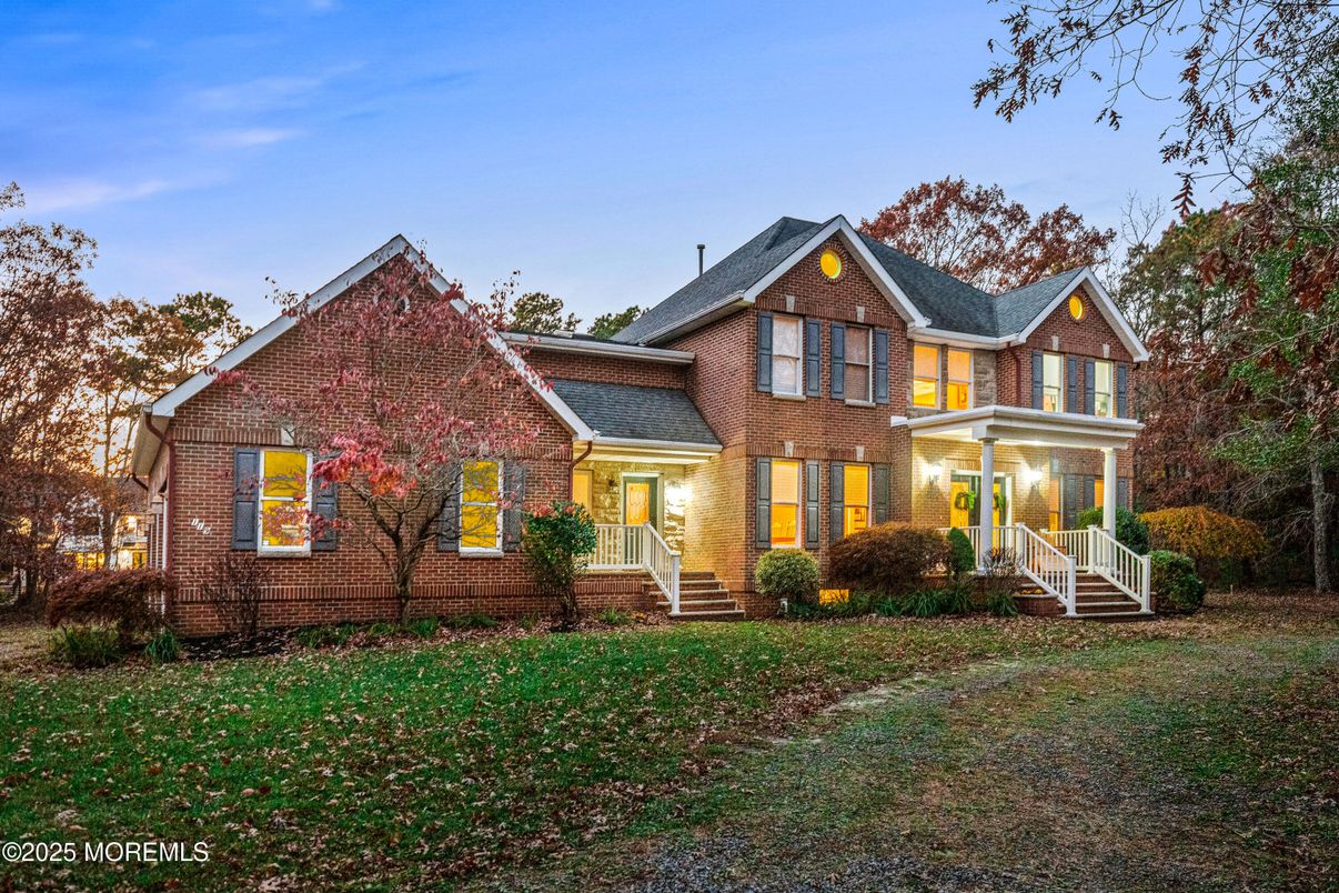 Exterior, Facade, Brick Facade, Brick Traditional