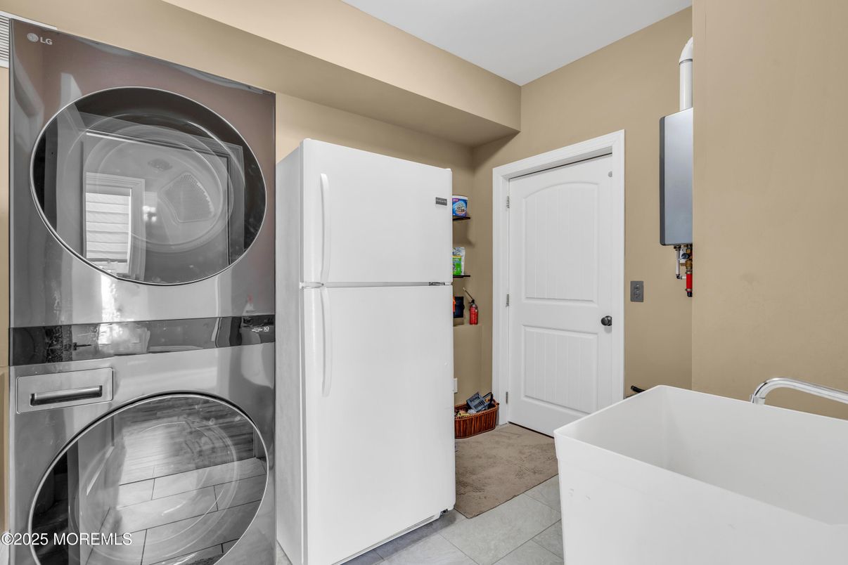 Interior, Utility Closets, Washer