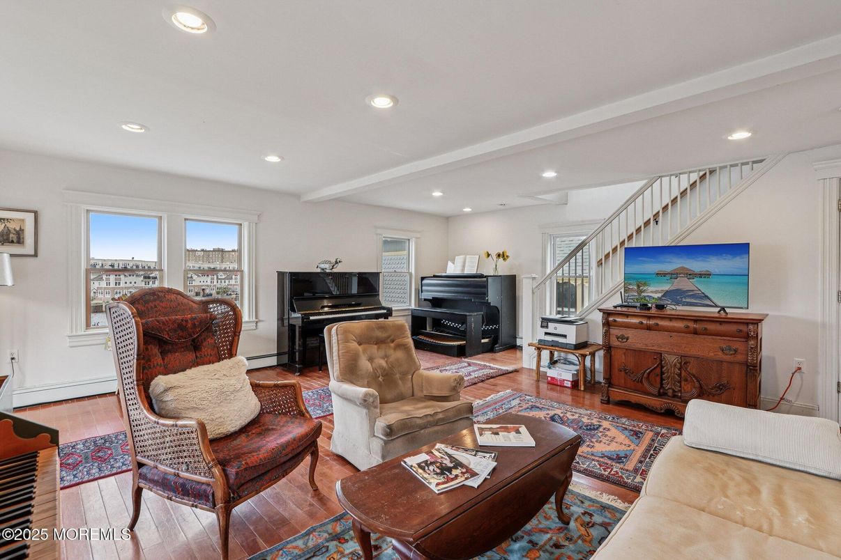 Interior, Living room, Piano, Recessed Lighting, Wood Texture Flooring